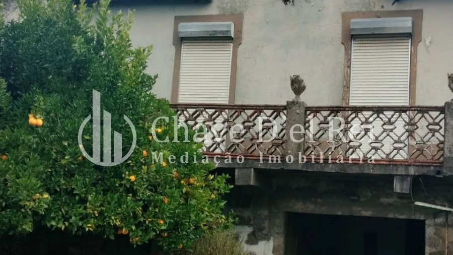 Moradia T4 para Venda em São Cipriano e Vil de Souto