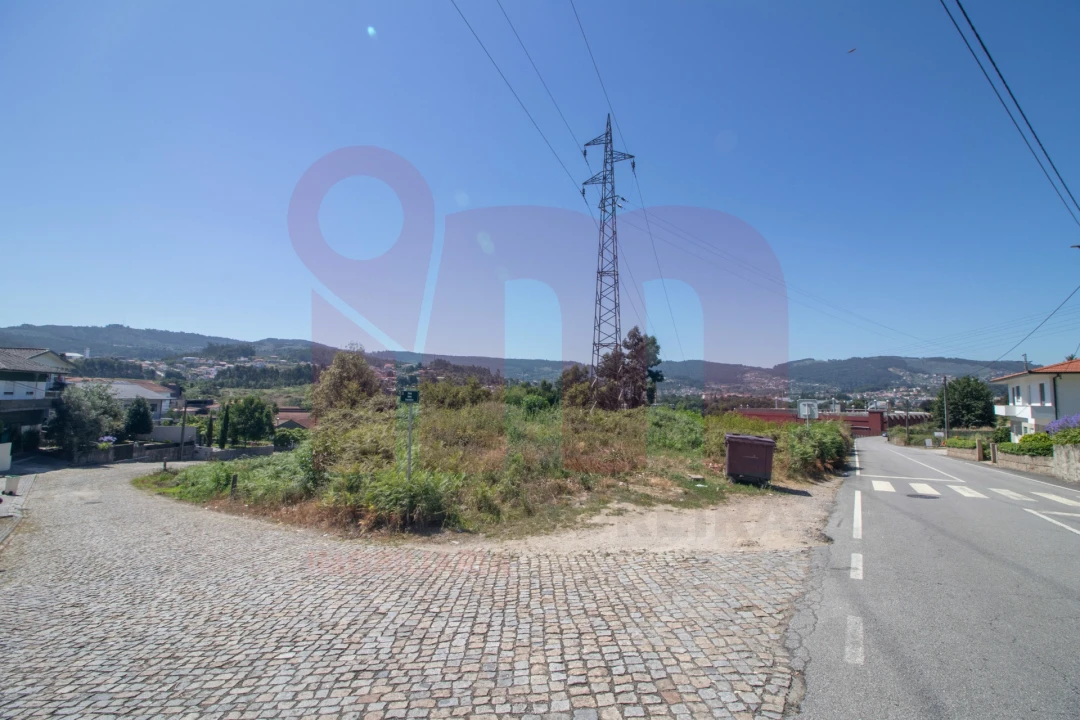 Terreno para Venda em Moreira de Conegos Foto 4