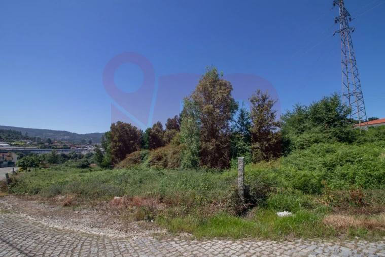 Terreno para Venda em Moreira de Conegos Foto 5
