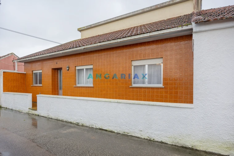 Moradia T3 para Venda em Amor Foto 2