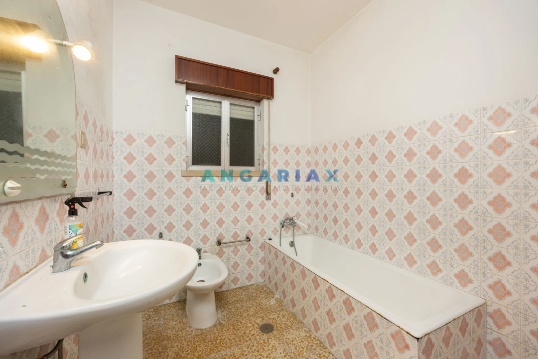 Moradia T3 para Venda em Amor Foto 13