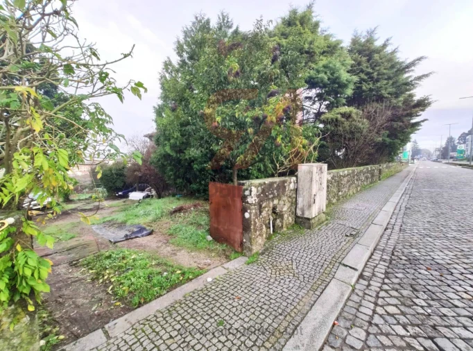 Terreno para Venda em Paços de Ferreira