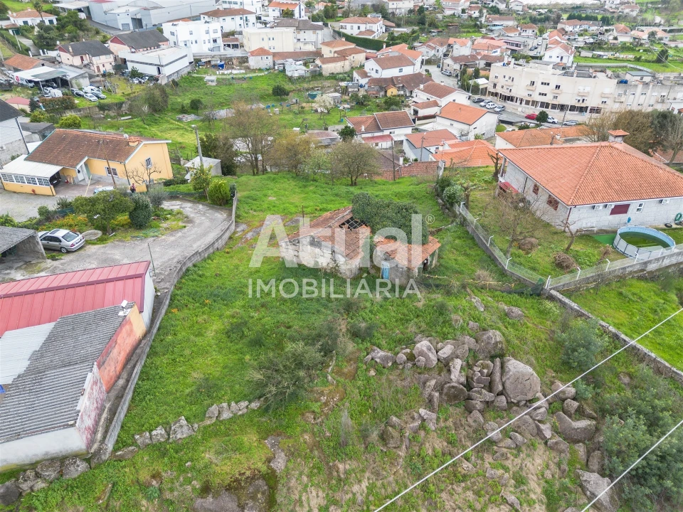 Terreno para Venda em Vilarinho Foto 9