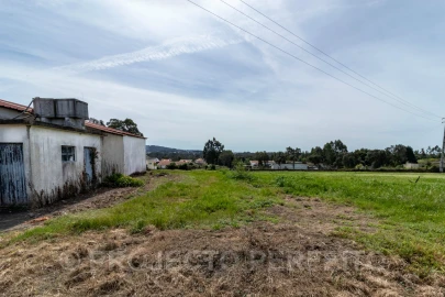 Terreno para Venda em Grijó e Sermonde