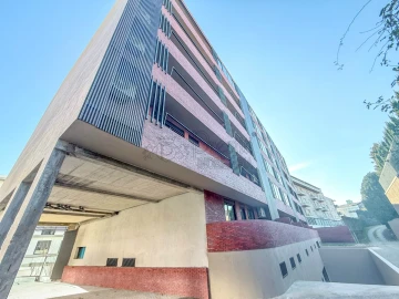 Apartamento T2 para Venda em Creixomil