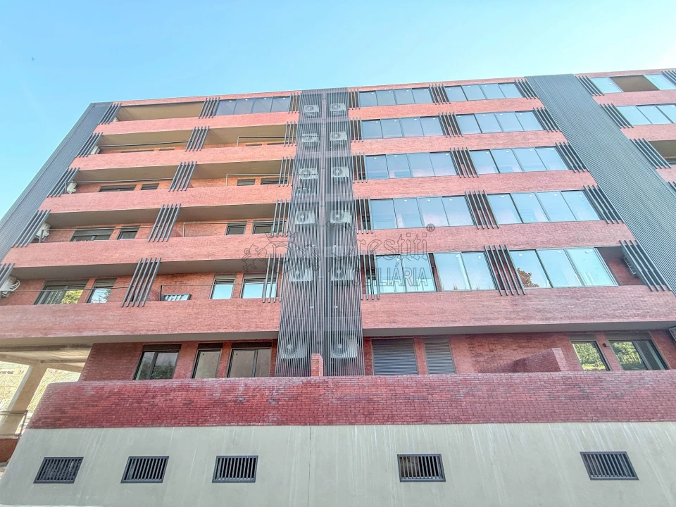Apartamento T2 para Venda em Creixomil Foto 22