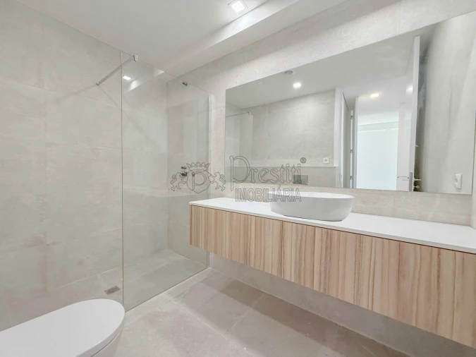 Apartamento T2 para Venda em Creixomil Foto 11