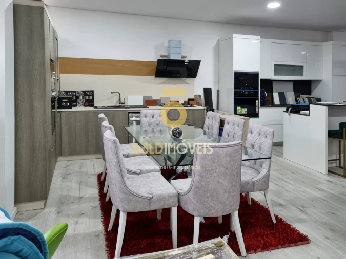 Loja para Venda em Arco de Baúlhe e Vila Nune Foto 3