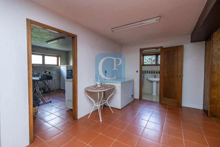 Moradia T4 para Venda em Arvore Foto 34