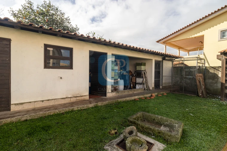 Moradia T4 para Venda em Arvore Foto 44