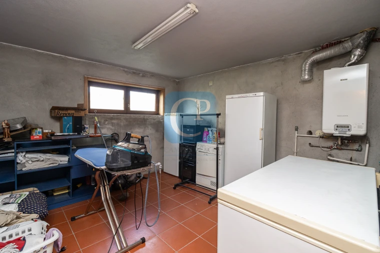 Moradia T4 para Venda em Arvore Foto 35