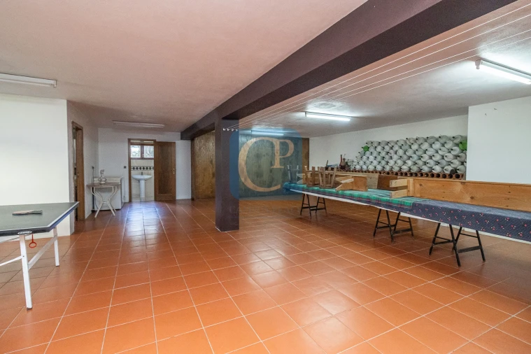 Moradia T4 para Venda em Arvore Foto 33