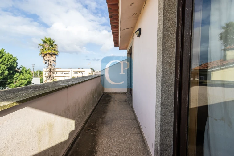 Moradia T4 para Venda em Arvore Foto 29