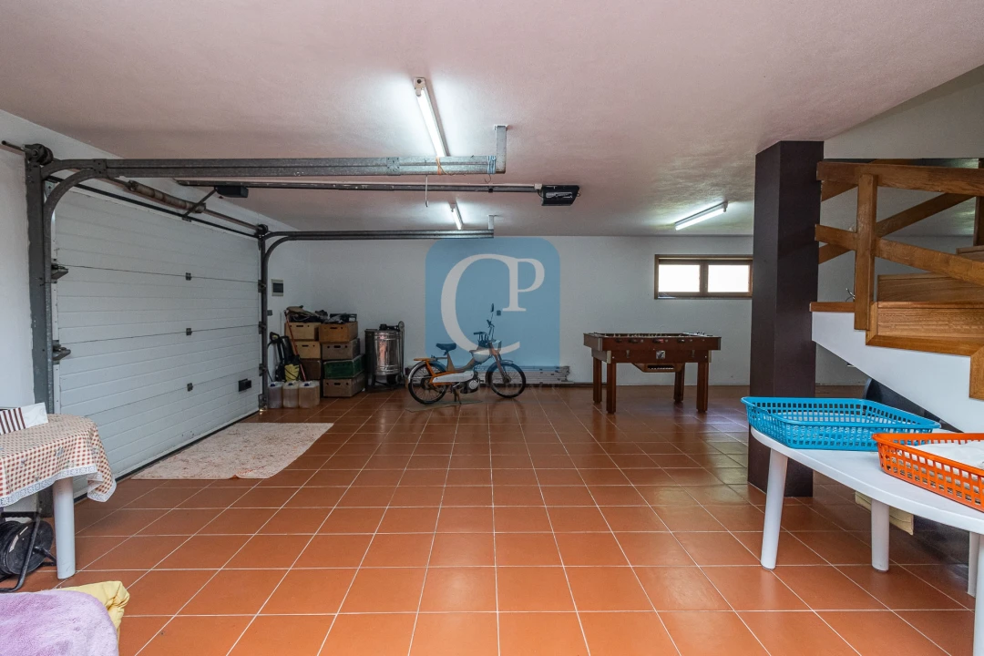 Moradia T4 para Venda em Arvore Foto 38