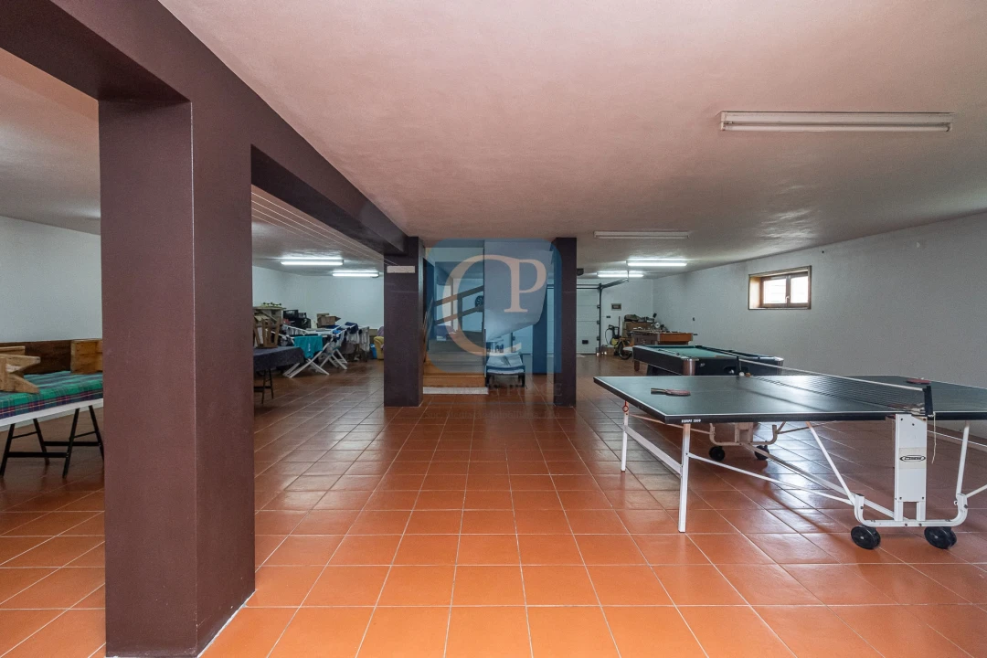 Moradia T4 para Venda em Arvore Foto 37