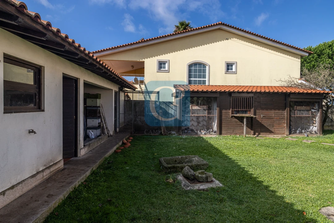 Moradia T4 para Venda em Arvore Foto 52