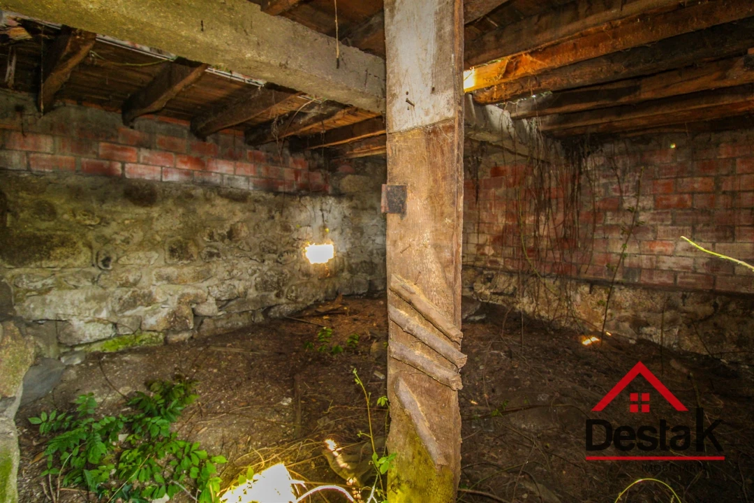 Moradia T0 para Venda em Sul Foto 10