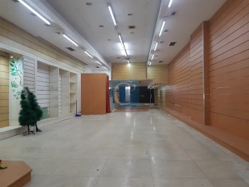 Loja para Arrendamento em Cedofeita, Santo Ildefonso, Sé, Miragaia, São Nicolau e Vitória