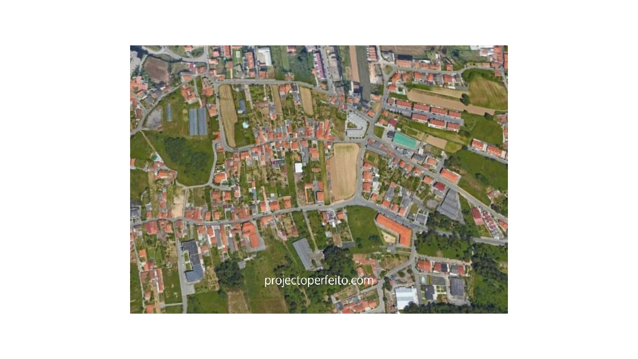 Terreno para Venda em Gulpilhares e Valadares Foto 2