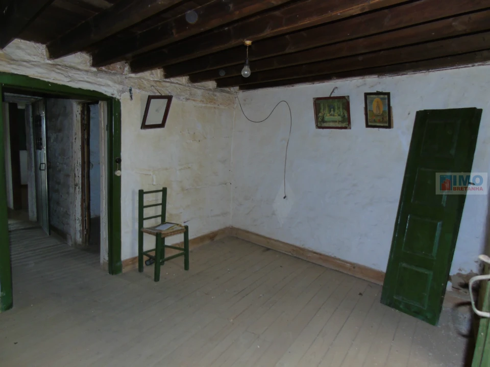 Moradia T2 para Venda em Escalos de Baixo e Mata Foto 3