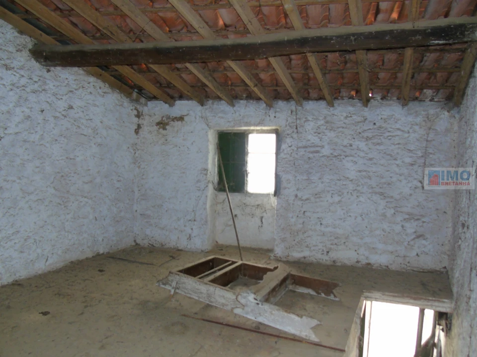 Moradia T2 para Venda em Escalos de Baixo e Mata Foto 5