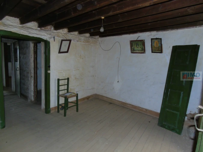 Moradia T2 para Venda em Escalos de Baixo e Mata Foto 3