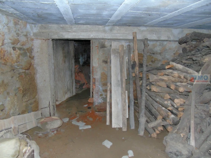 Moradia T2 para Venda em Escalos de Baixo e Mata Foto 9