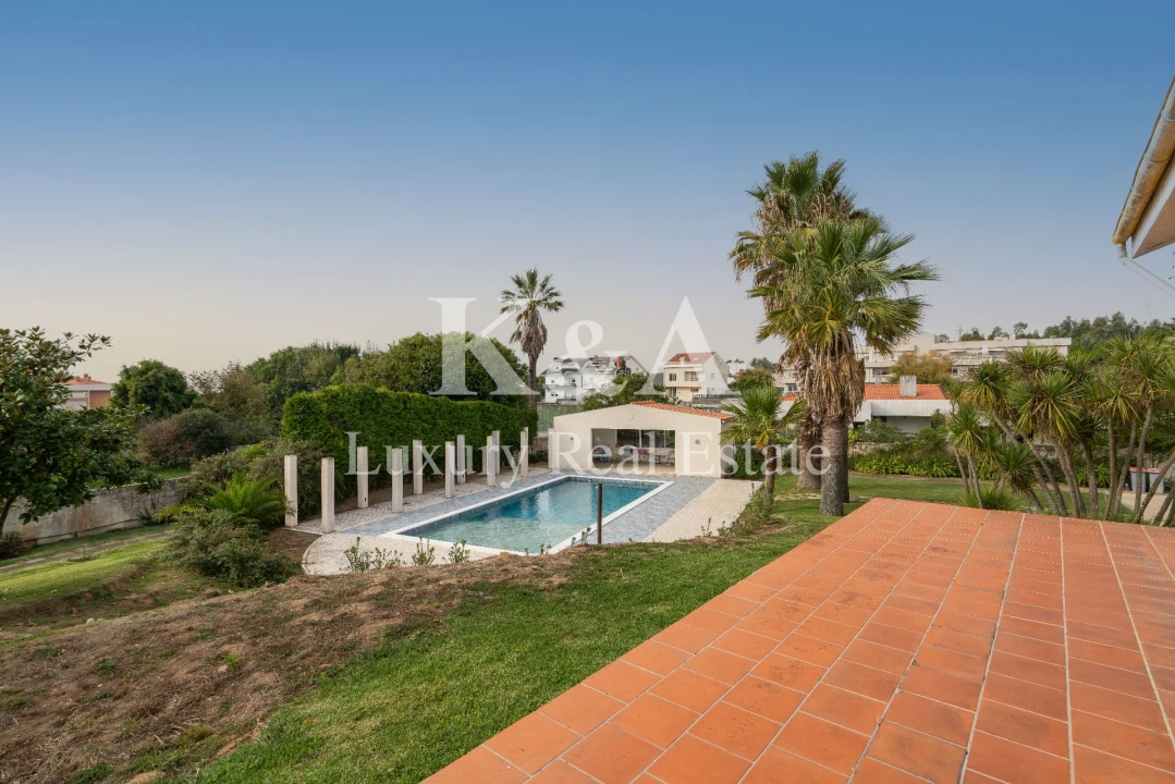 Moradia T4 para Venda em Arcozelo Foto 2