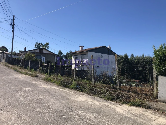 Terreno para Venda em O. Azeméis, Riba-Ul, Ul, Macinhata Seixa, Madail Foto 3