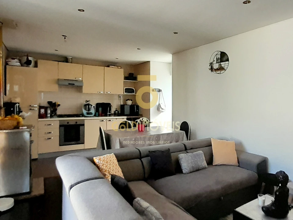 Moradia T3 para Venda em Nespereira Foto 1