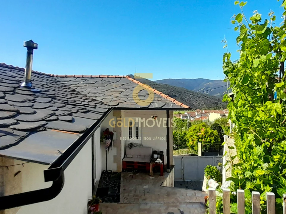 Moradia T3 para Venda em Nespereira Foto 16