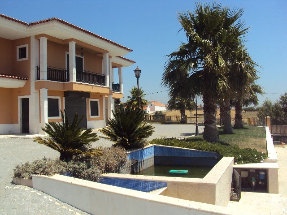 Moradia T5 para Venda em Alhandra, São João dos Montes e Calhandriz Foto 1