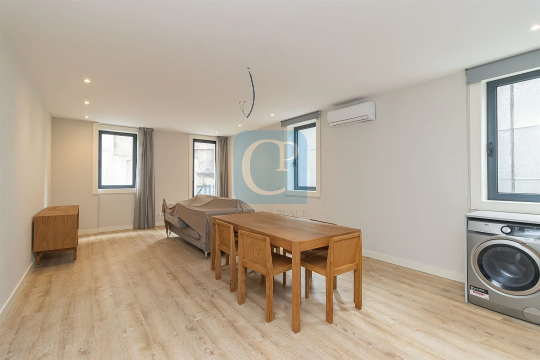 Apartamento T3 para Arrendamento em Cedofeita, Santo Ildefonso, Sé, Miragaia, São Nicolau e Vitória Foto 1