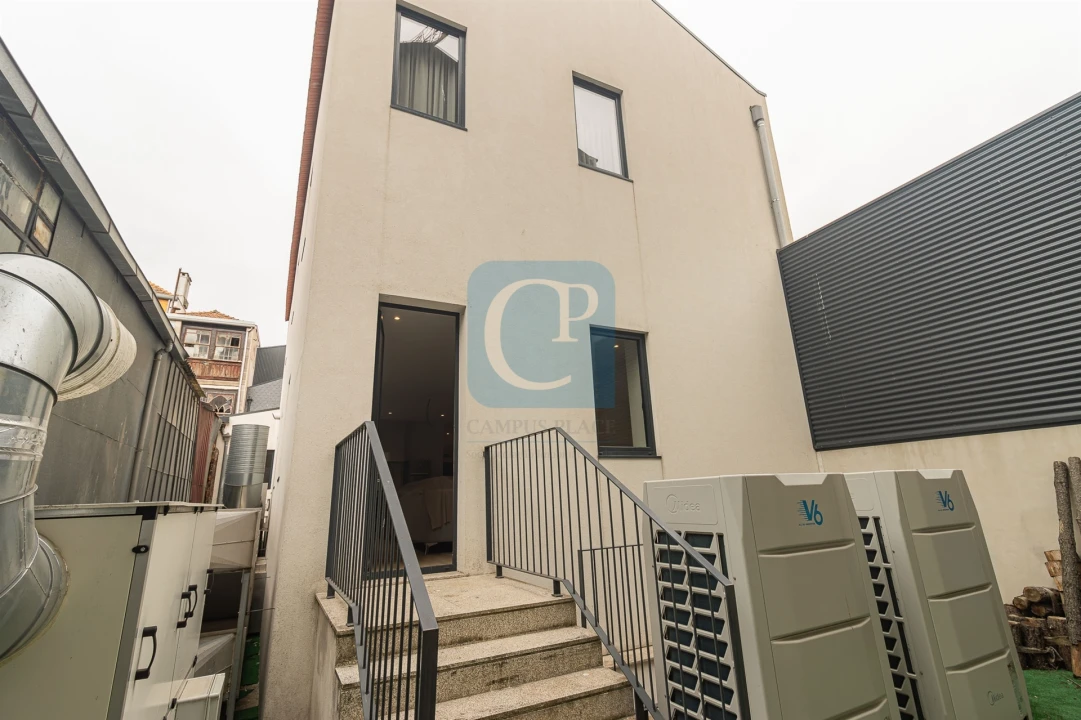 Apartamento T3 para Arrendamento em Cedofeita, Santo Ildefonso, Sé, Miragaia, São Nicolau e Vitória Foto 32