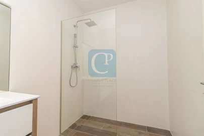 Apartamento T3 para Arrendamento em Cedofeita, Santo Ildefonso, Sé, Miragaia, São Nicolau e Vitória