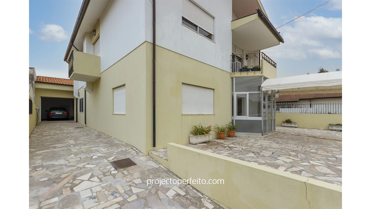 Moradia T3 para Venda em Nogueira da Regedoura Foto 2