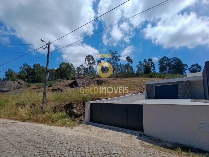 Terreno para Venda em Vila Boa de Quires e Maureles Foto 2