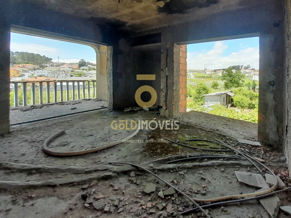 Terreno para Venda em Sanguedo Foto 11