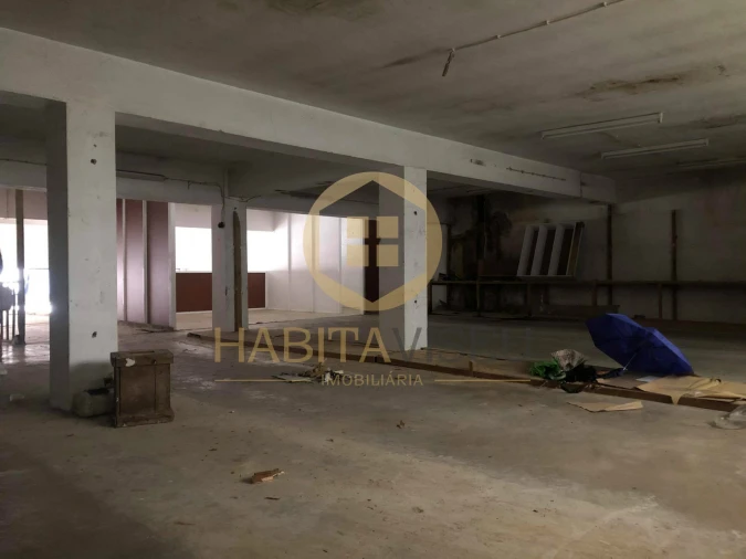 Armazém para Venda em Viseu Foto 3