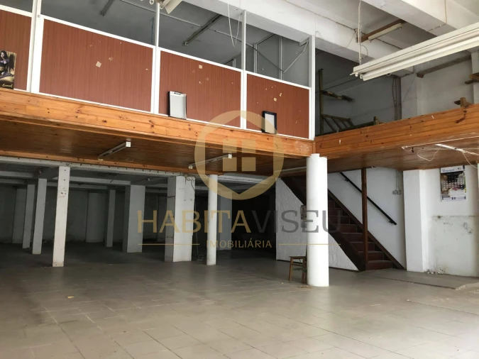 Armazém para Venda em Viseu Foto 1