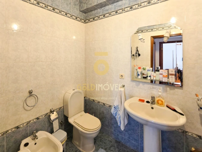 Apartamento T3 para Venda em Campelo e Ovil Foto 19