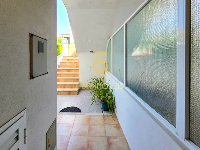 Apartamento T3 para Venda em Campelo e Ovil Foto 4