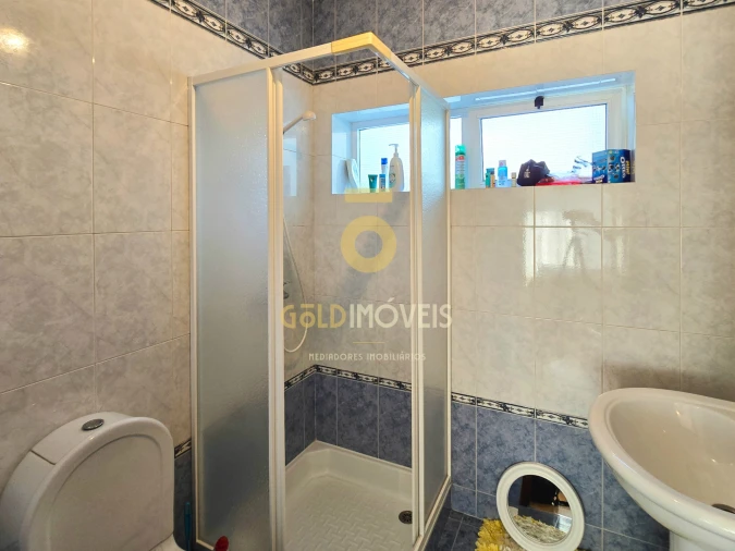 Apartamento T3 para Venda em Campelo e Ovil Foto 17