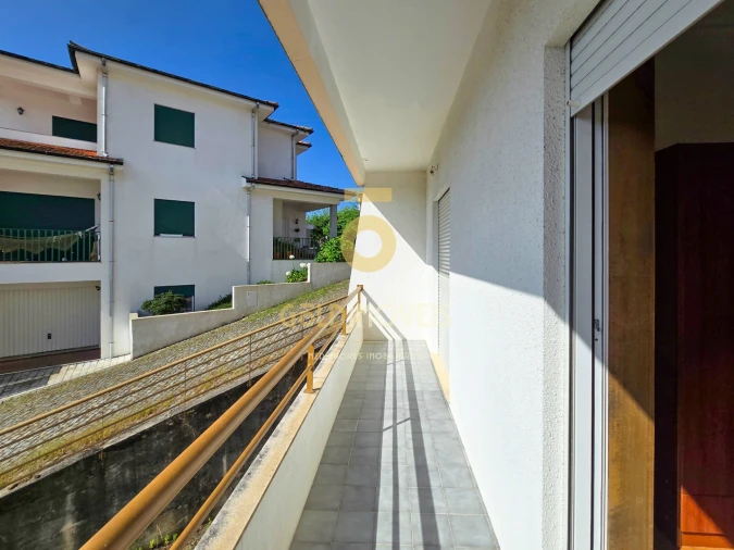 Apartamento T3 para Venda em Campelo e Ovil Foto 5