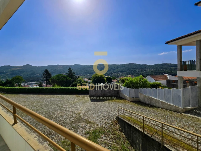 Apartamento T3 para Venda em Campelo e Ovil Foto 3