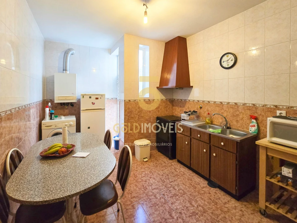 Apartamento T3 para Venda em Campelo e Ovil Foto 11