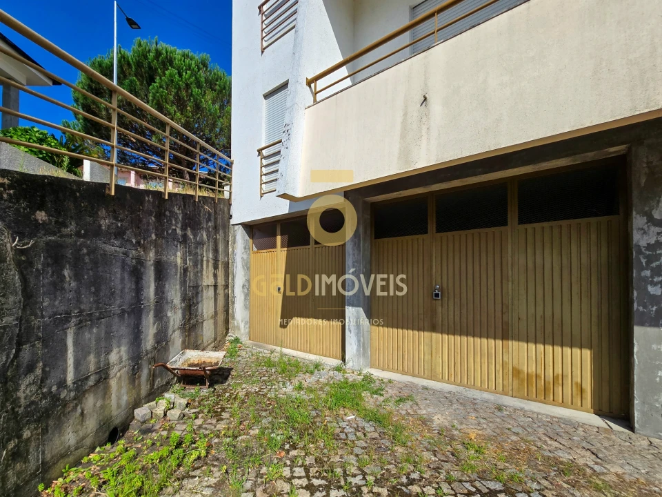 Apartamento T3 para Venda em Campelo e Ovil Foto 30