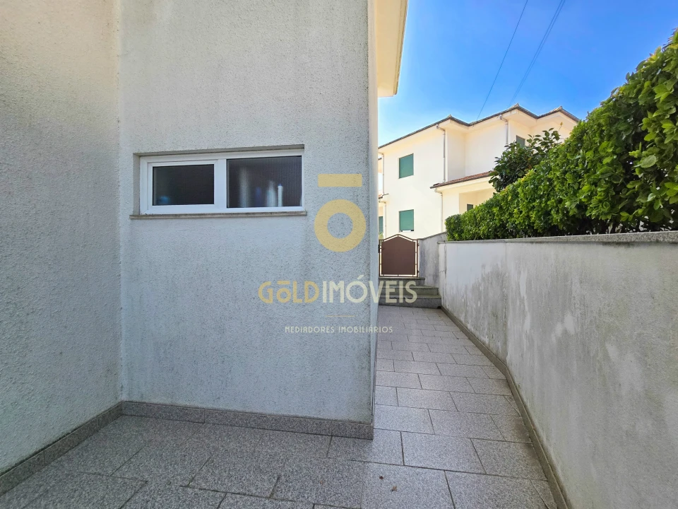 Apartamento T3 para Venda em Campelo e Ovil Foto 23