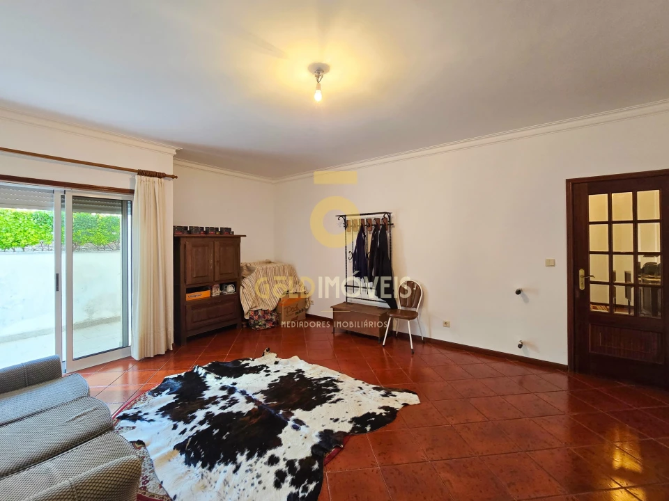 Apartamento T3 para Venda em Campelo e Ovil Foto 9