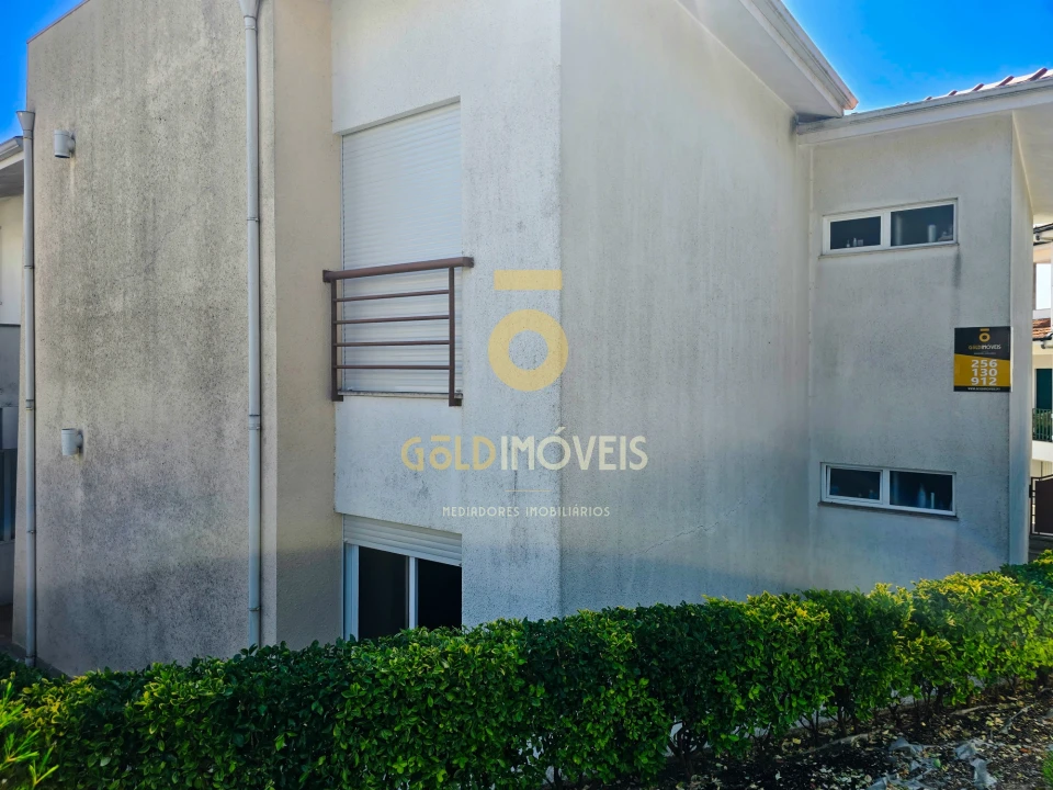 Apartamento T3 para Venda em Campelo e Ovil Foto 25